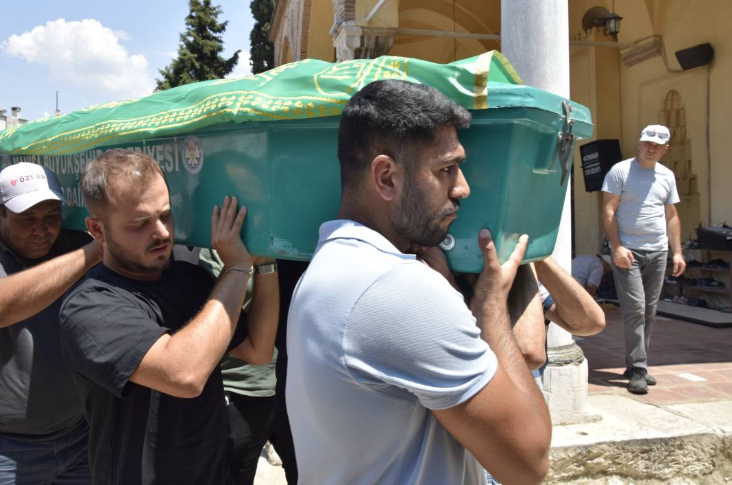 Gabar Dağı'nda ölen mühendise son veda! Petrol sahasında sondaj kulesi devrilmişti 4